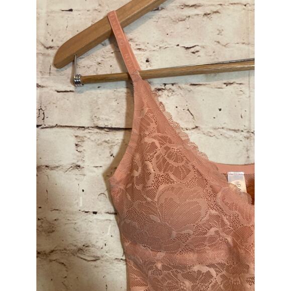 Danskin Bustier Cami Top Women Small Peach All Over Lace Removable Cups Coquette - Picture 8 of 15